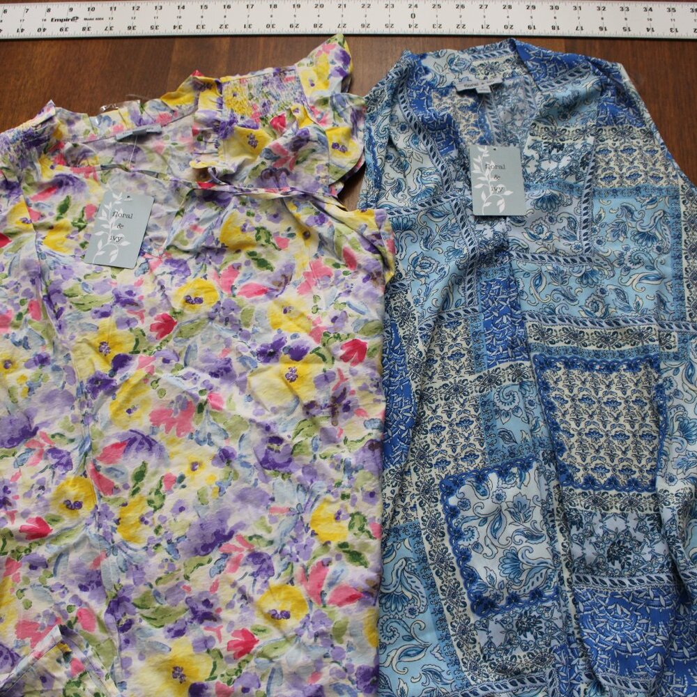 Set includes: Blue Paisley sleeveless V-neck with pleated front. Size Small. NWT